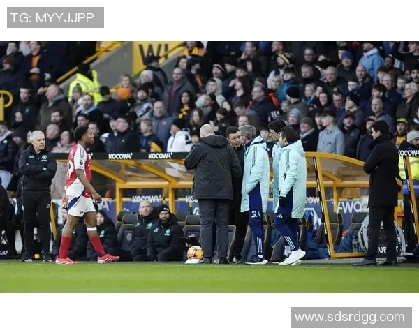 世界杯激战马竞与阿森纳平局补时进球引发争议判罚全场沸腾