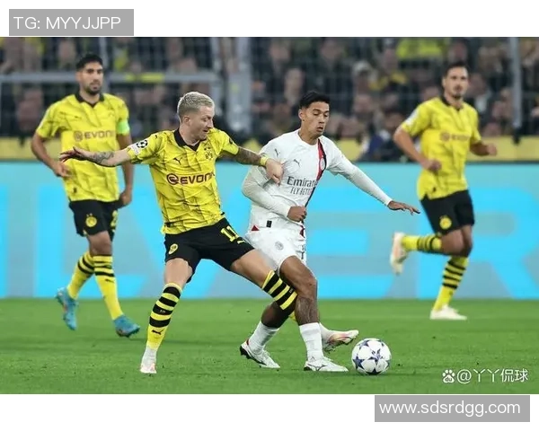 意甲激战：多特蒙德以6比2大胜国米点球大战点燃全场激情